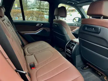 BMW X5 xDrive 40d M-Sport Black-Paket Laser AHK