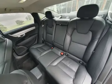 VOLVO S90 T8 Recharge AWD Ultimate Dark