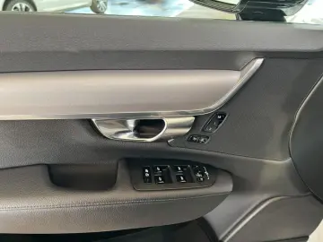 VOLVO S90 B5 D AWD Momentum-Pro Aut 360  Leder 19&ap&hellip;