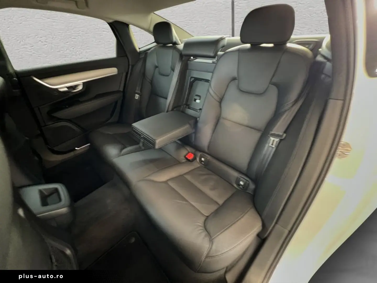 VOLVO S90 B5 D AWD Momentum-Pro Aut 360  Leder 19&ap&hellip;