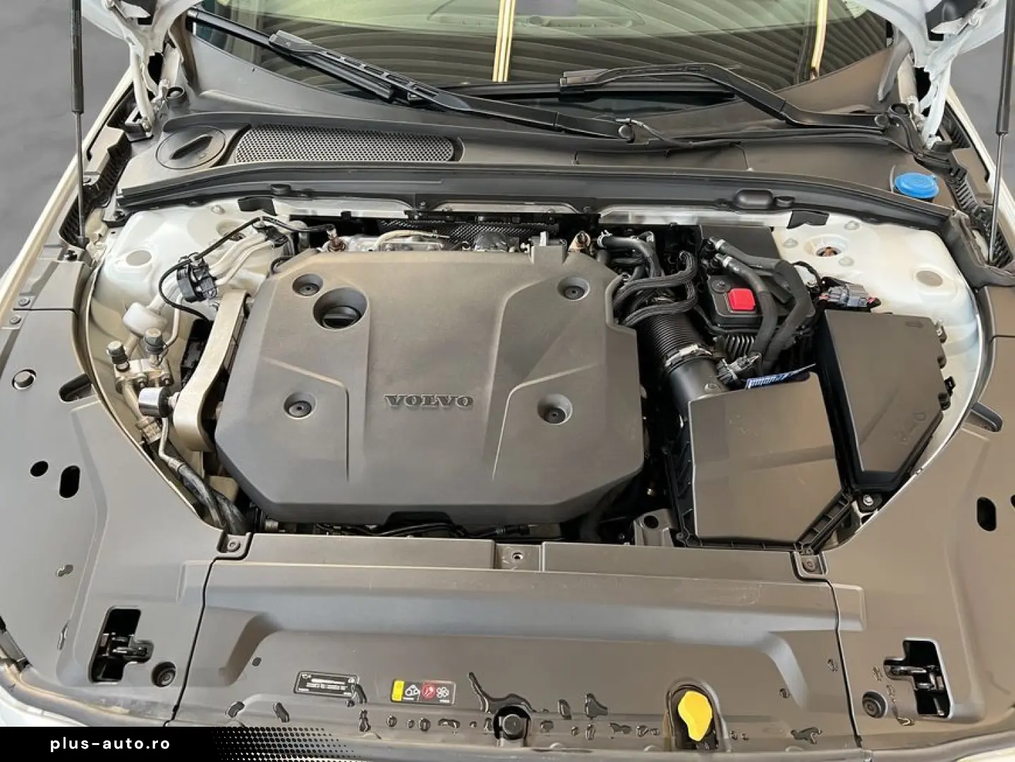 VOLVO S90 B5 D AWD Momentum-Pro Aut 360  Leder 19&ap&hellip;