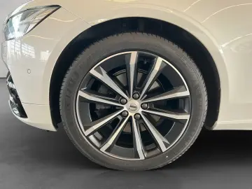 VOLVO S90 B5 D AWD Momentum-Pro Aut 360  Leder 19&ap&hellip;