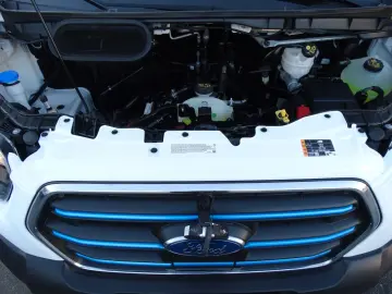 FORD e-Transit L2 H2 Elektro Navi SHZ nür 3700 km!!!!