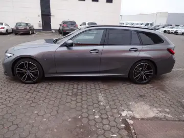 BMW Hybrid3 Touring330 e xDriveM Sport 1 Hand 1400Km