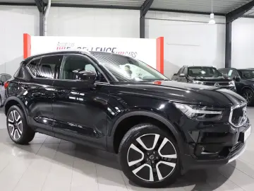 VOLVO XC40 MOMENTUM-PRO   PANORAMA  MATRIX-LED