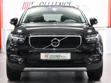 VOLVO XC40 MOMENTUM-PRO   PANORAMA  MATRIX-LED