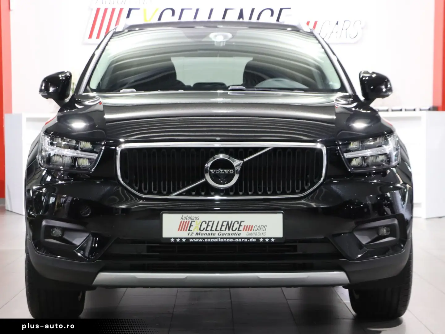 VOLVO XC40 MOMENTUM-PRO   PANORAMA  MATRIX-LED
