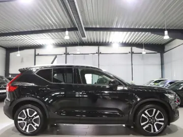 VOLVO XC40 MOMENTUM-PRO   PANORAMA  MATRIX-LED