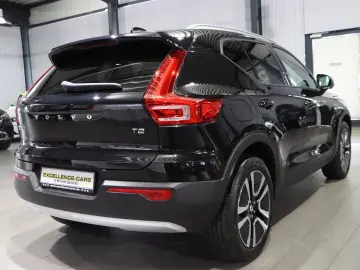VOLVO XC40 MOMENTUM-PRO   PANORAMA  MATRIX-LED