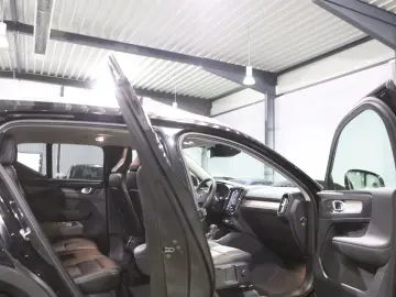 VOLVO XC40 MOMENTUM-PRO   PANORAMA  MATRIX-LED