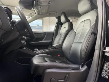 VOLVO XC40  T4 Recharge Plus Bright LED Navi AHK