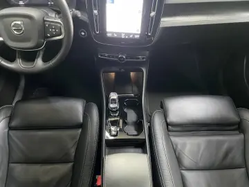 VOLVO XC40  T4 Recharge Plus Bright LED Navi AHK