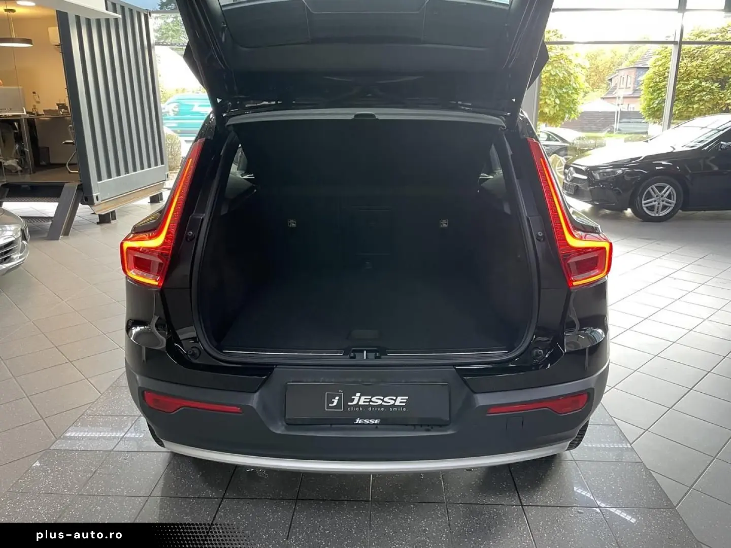 VOLVO XC40  T4 Recharge Plus Bright LED Navi AHK