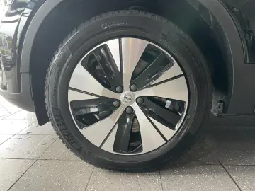 VOLVO XC40  T4 Recharge Plus Bright LED Navi AHK