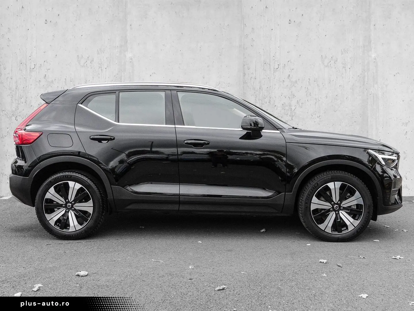 VOLVO XC 40 T4 2WD Core Plug-In LED Kamera