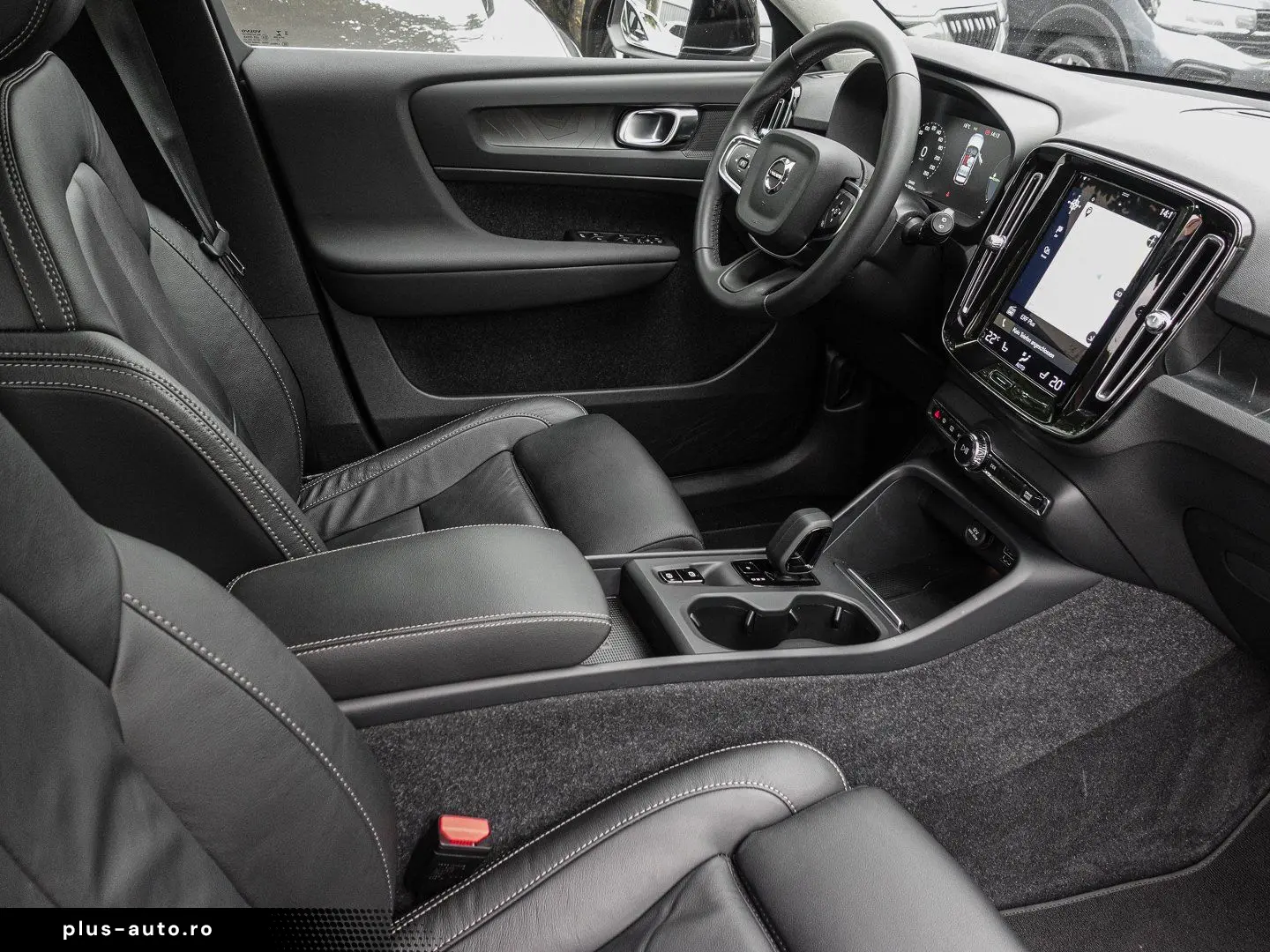 VOLVO XC 40 T4 2WD Core Plug-In LED Kamera