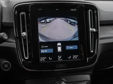 VOLVO XC 40 T4 2WD Core Plug-In LED Kamera