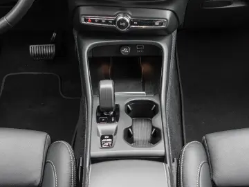 VOLVO XC 40 T4 2WD Core Plug-In LED Kamera