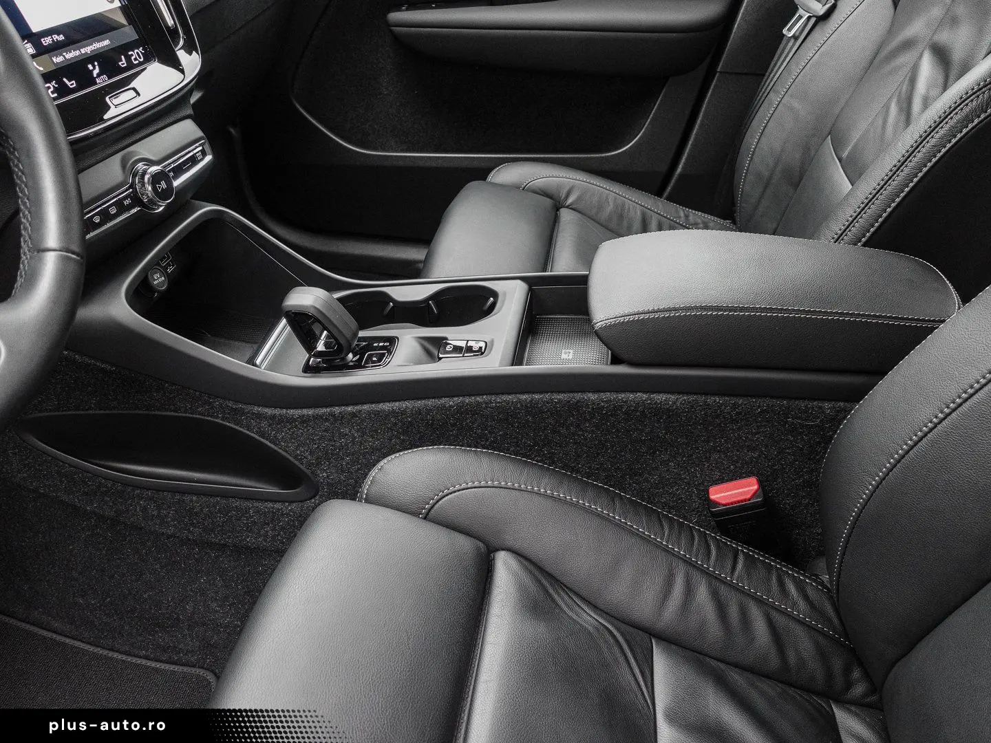 VOLVO XC 40 T4 2WD Core Plug-In LED Kamera