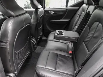 VOLVO XC 40 T4 2WD Core Plug-In LED Kamera