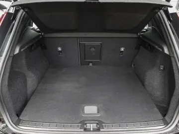 VOLVO XC 40 T4 2WD Core Plug-In LED Kamera