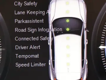 VOLVO XC40 Inscription T5  Leder Navi LED SH Kamera