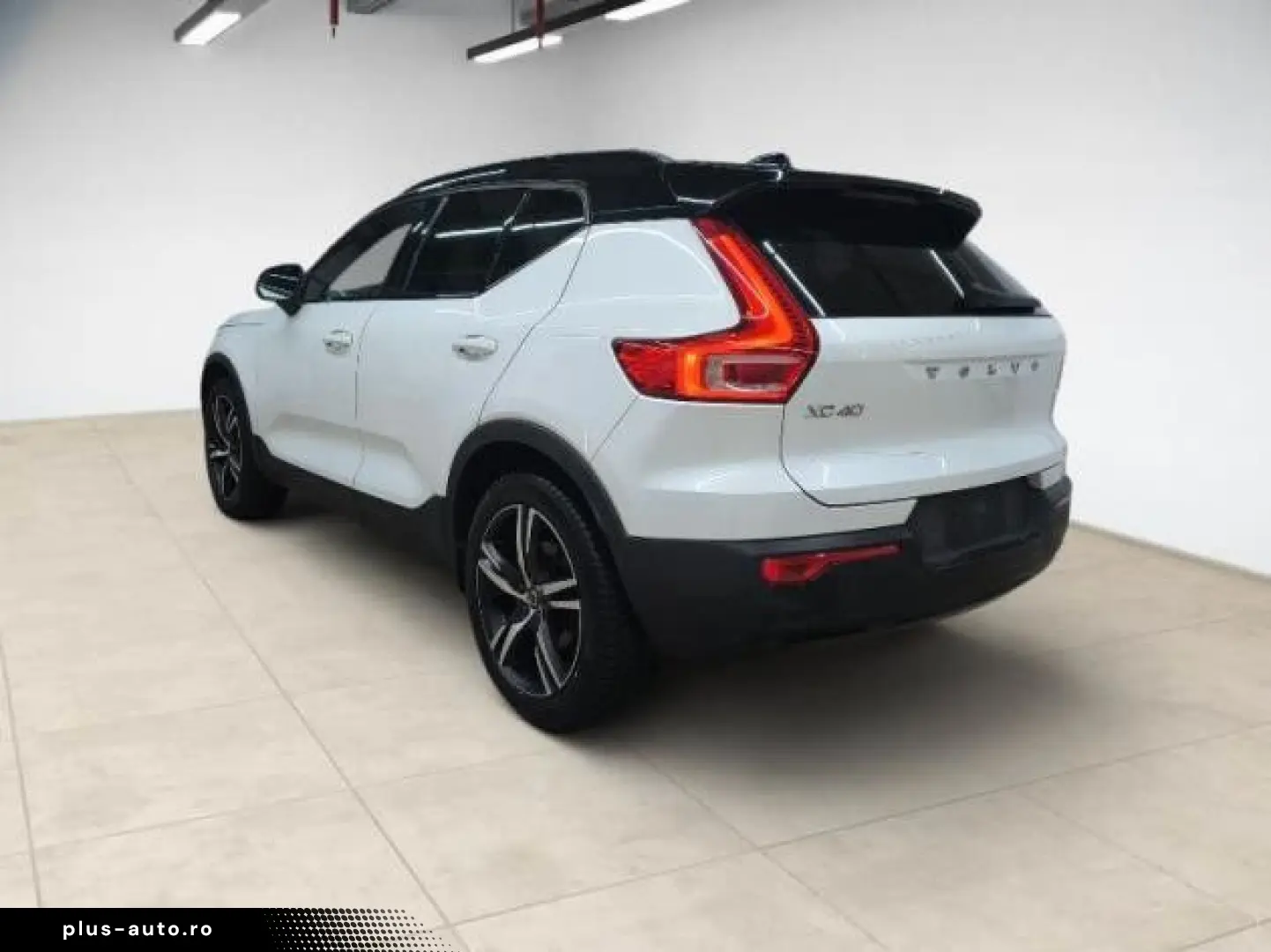 VOLVO XC40 B4 Geartronic R Design GARANTIE