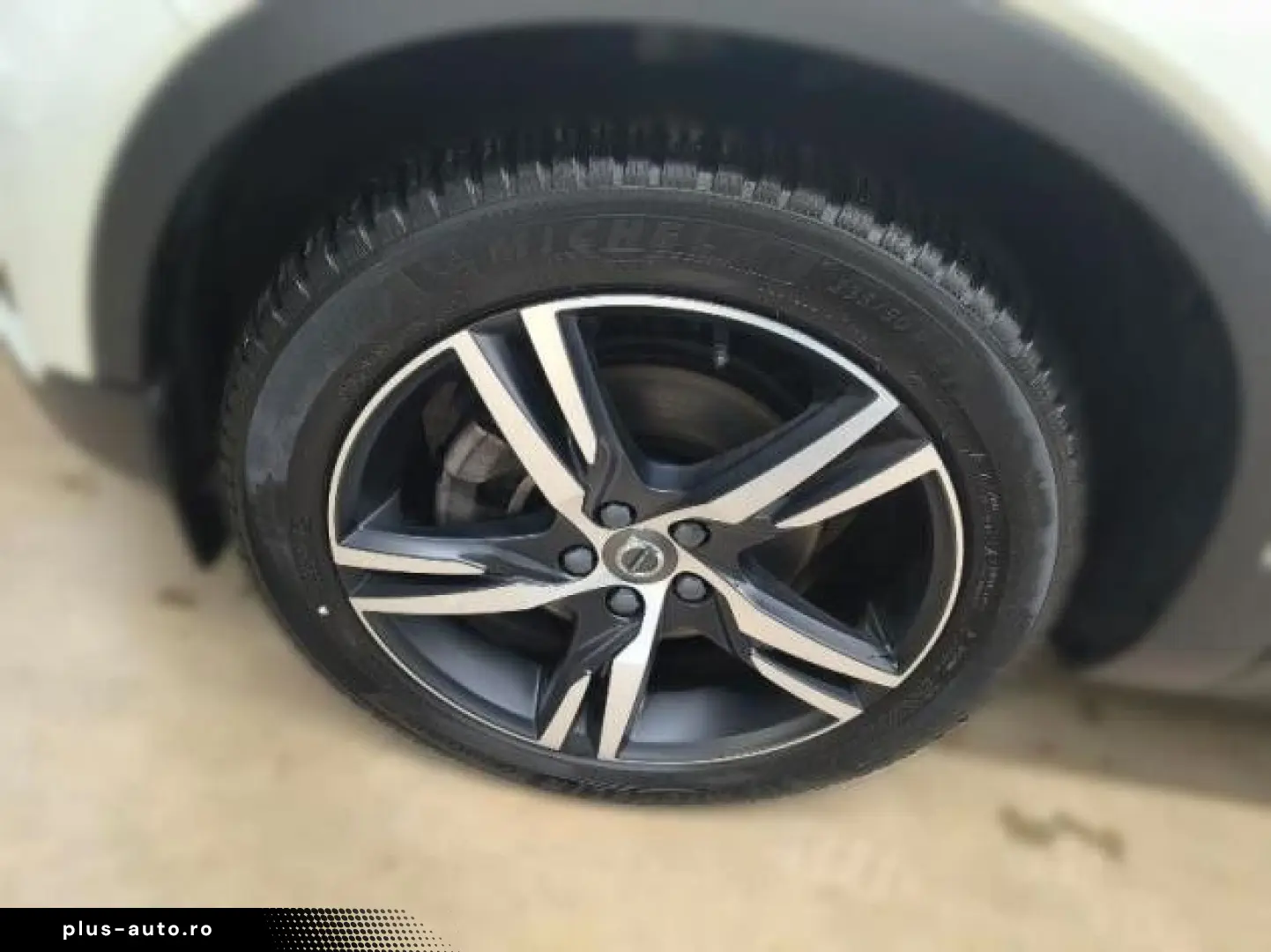 VOLVO XC40 B4 Geartronic R Design GARANTIE