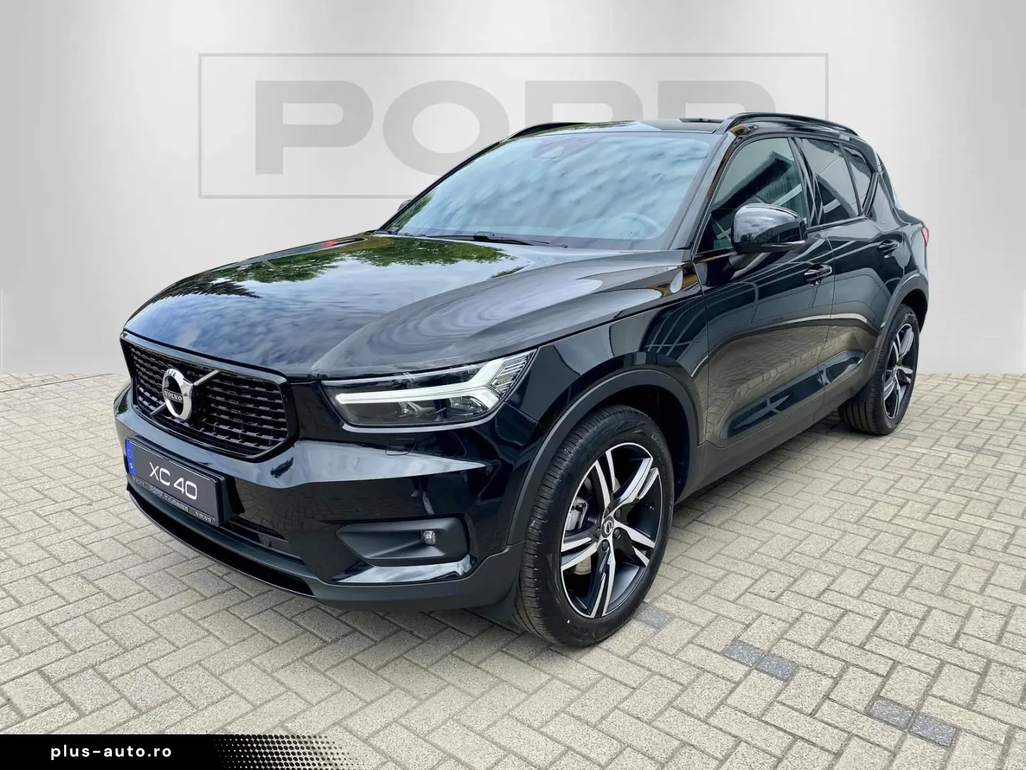 VOLVO XC40 B4 FWD R Design ACC I-SAFE CAM LHZ PDC SHZ