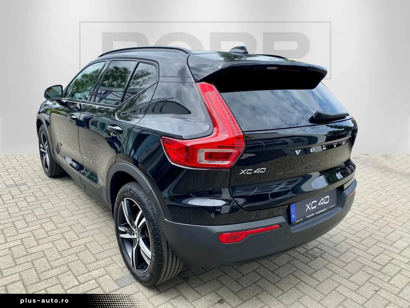 VOLVO XC40 B4 FWD R Design ACC I-SAFE CAM LHZ PDC SHZ