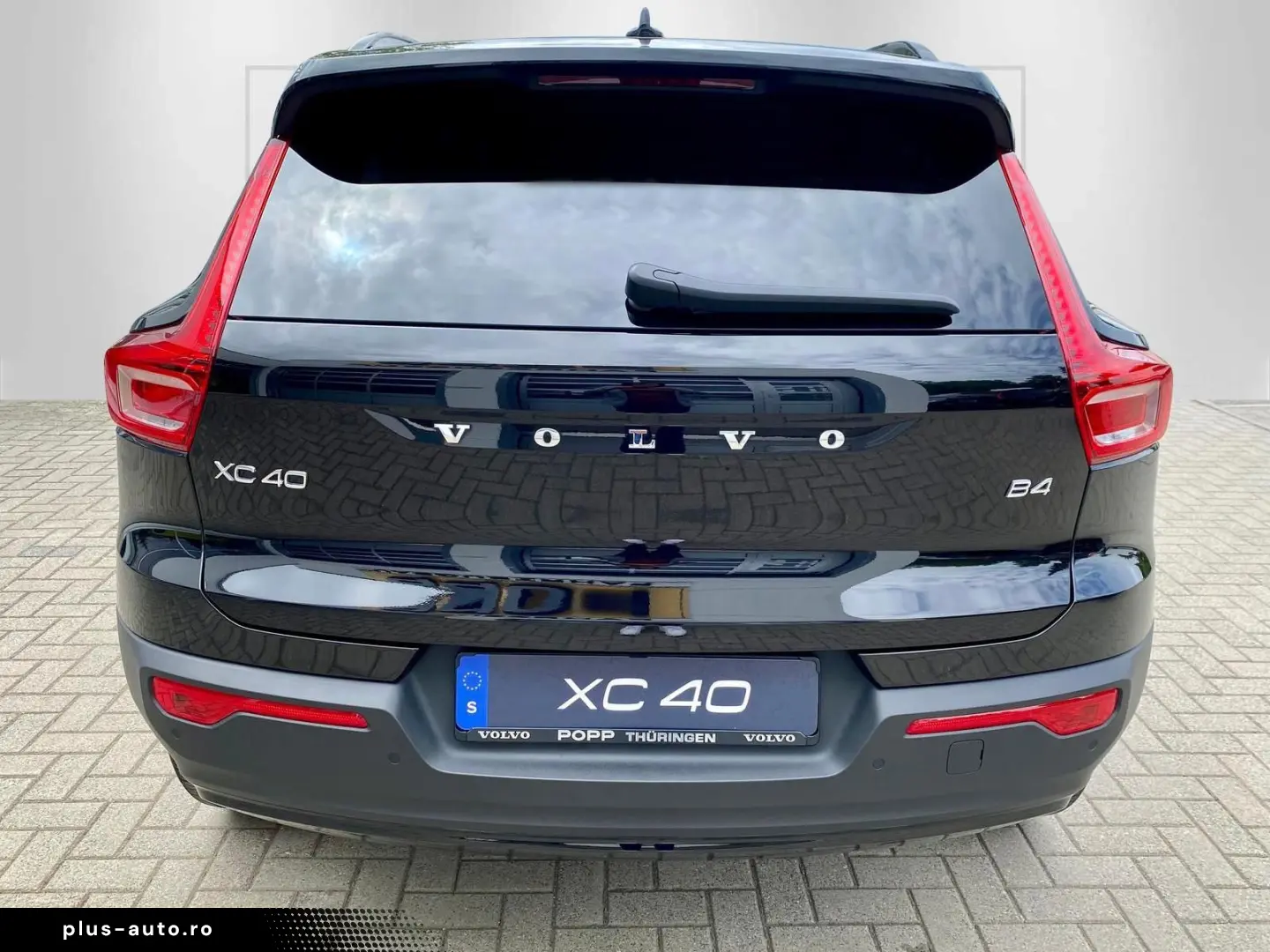 VOLVO XC40 B4 FWD R Design ACC I-SAFE CAM LHZ PDC SHZ