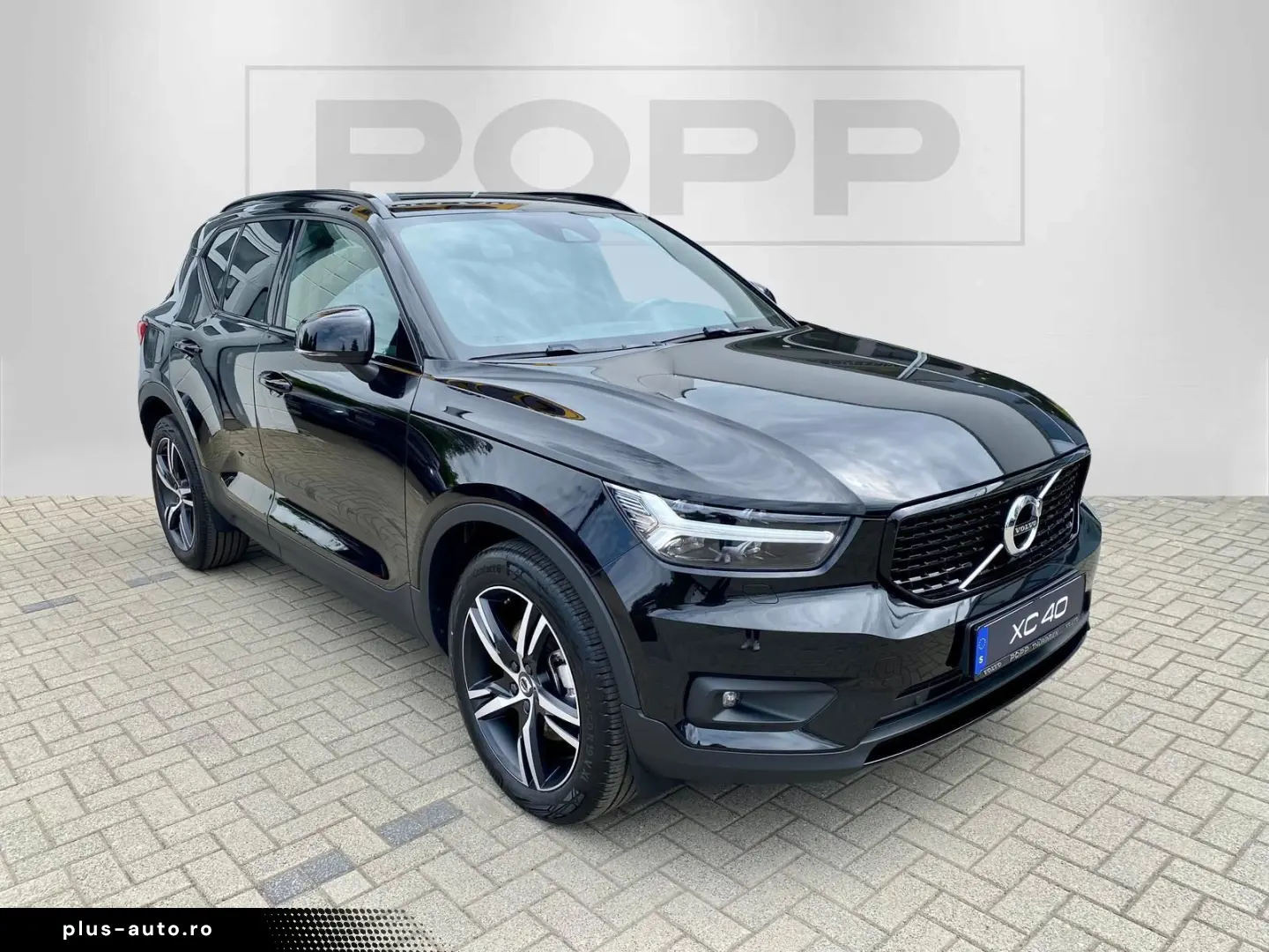 VOLVO XC40 B4 FWD R Design ACC I-SAFE CAM LHZ PDC SHZ