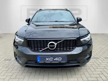 VOLVO XC40 B4 FWD R Design ACC I-SAFE CAM LHZ PDC SHZ