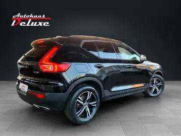 VOLVO XC40 D4 AWD R-DESIGN NAVI-KAMERA-ACC-LED-H&K