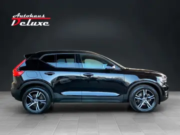 VOLVO XC40 D4 AWD R-DESIGN NAVI-KAMERA-ACC-LED-H&K