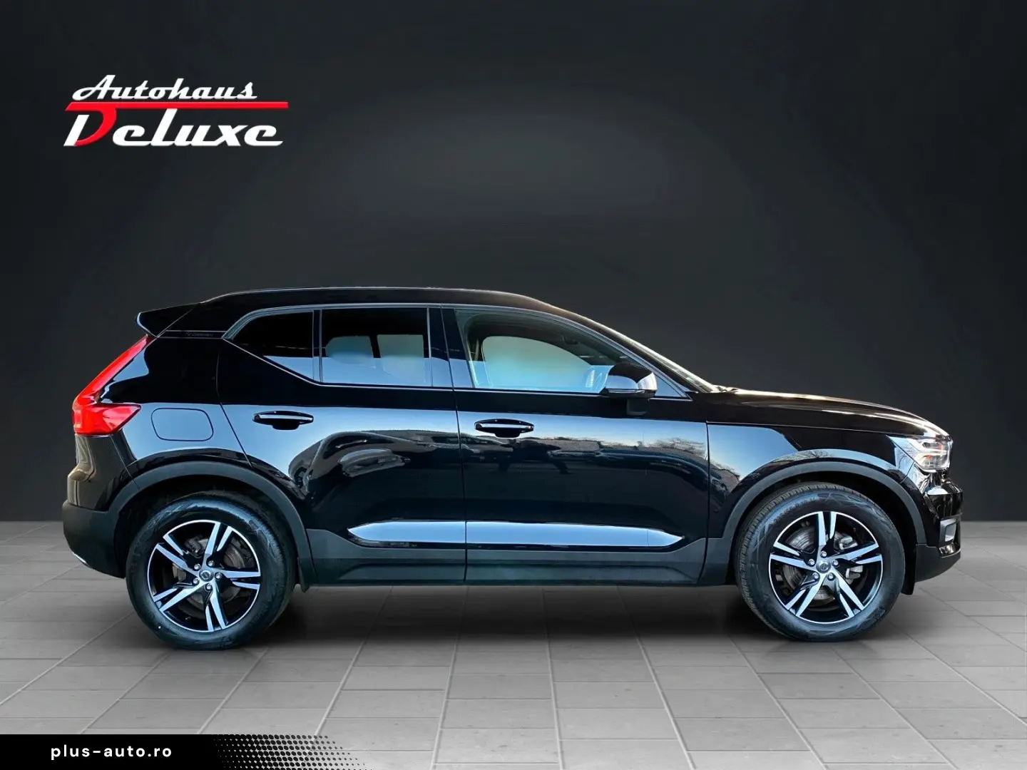 VOLVO XC40 D4 AWD R-DESIGN NAVI-KAMERA-ACC-LED-H&K