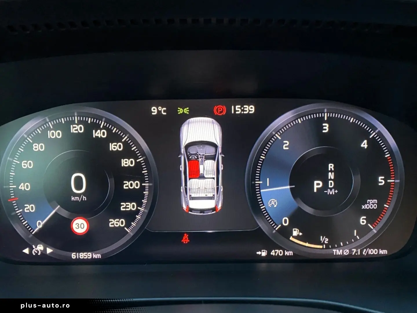 VOLVO XC40 D4 AWD R-DESIGN NAVI-KAMERA-ACC-LED-H&K
