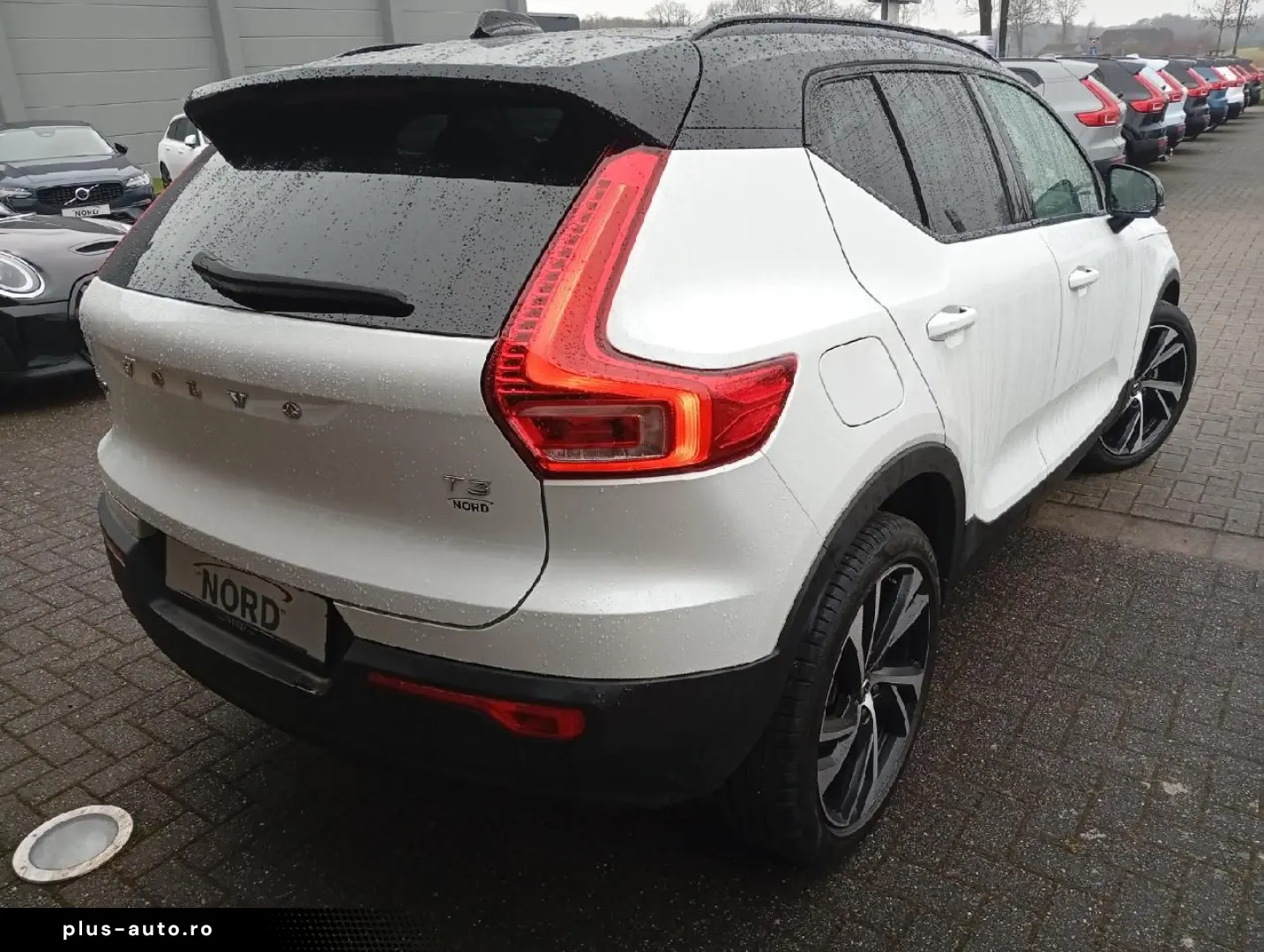 VOLVO XC40 T3 Gear. R Design 2WD Pano-D. 20