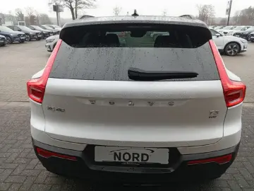 VOLVO XC40 T3 Gear. R Design 2WD Pano-D. 20