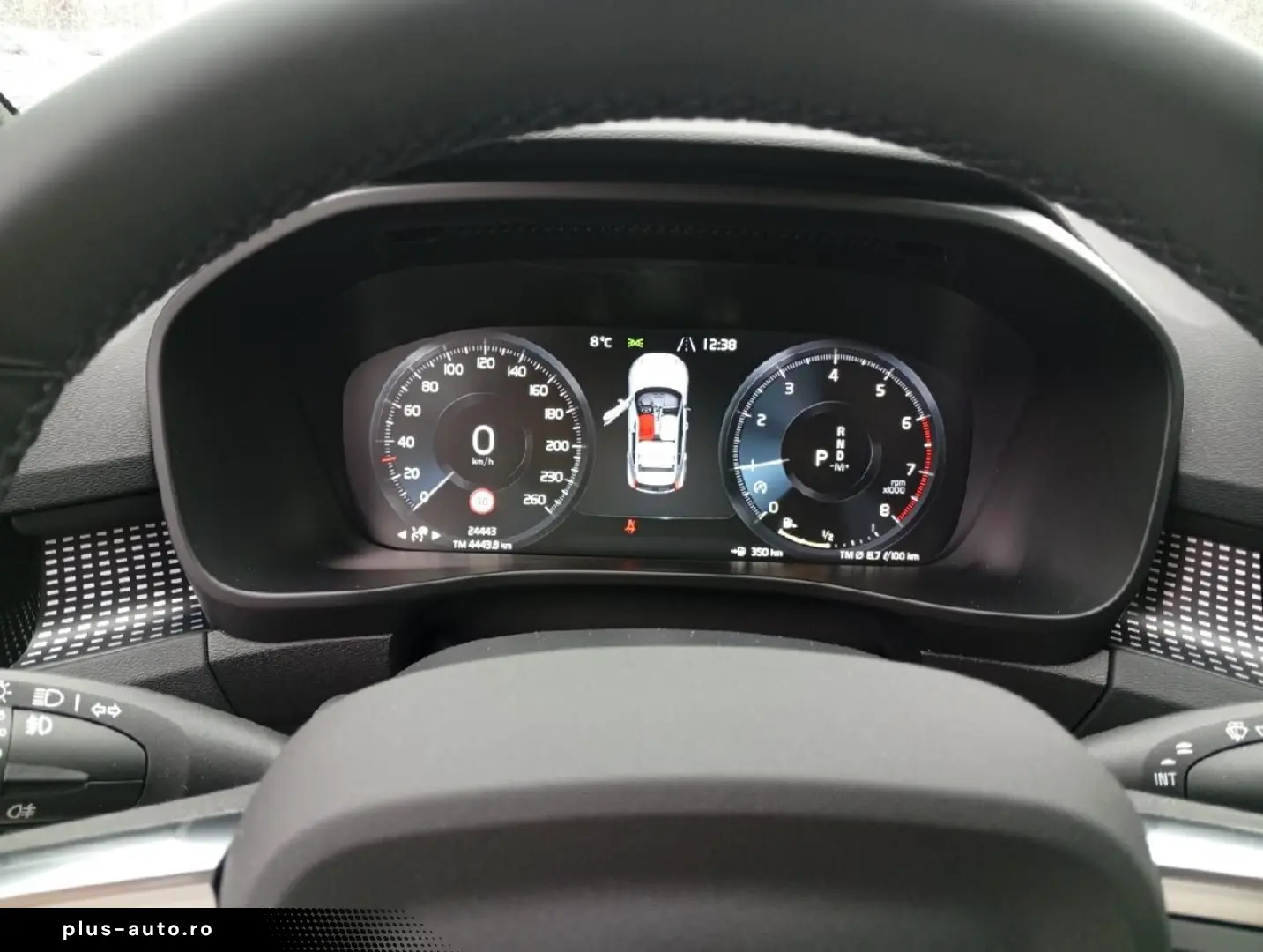 VOLVO XC40 T3 Gear. R Design 2WD Pano-D. 20