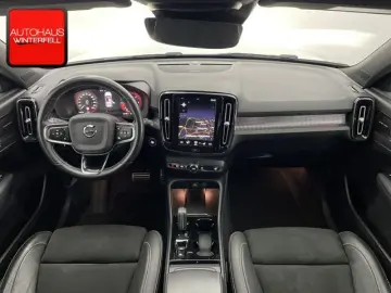 VOLVO XC40 D4 AWD R-DESIGN AHK MEMORY H&K VOLL-LED ACC