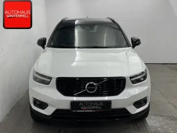 VOLVO XC40 D4 AWD R-DESIGN AHK MEMORY H&K VOLL-LED ACC