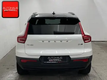 VOLVO XC40 D4 AWD R-DESIGN AHK MEMORY H&K VOLL-LED ACC