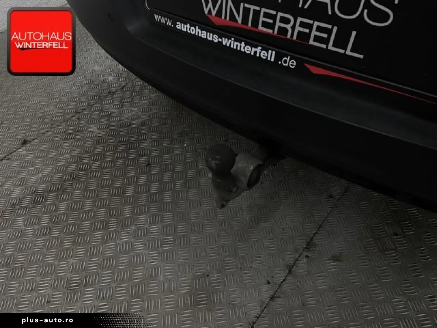 VOLVO XC40 D4 AWD R-DESIGN AHK MEMORY H&K VOLL-LED ACC