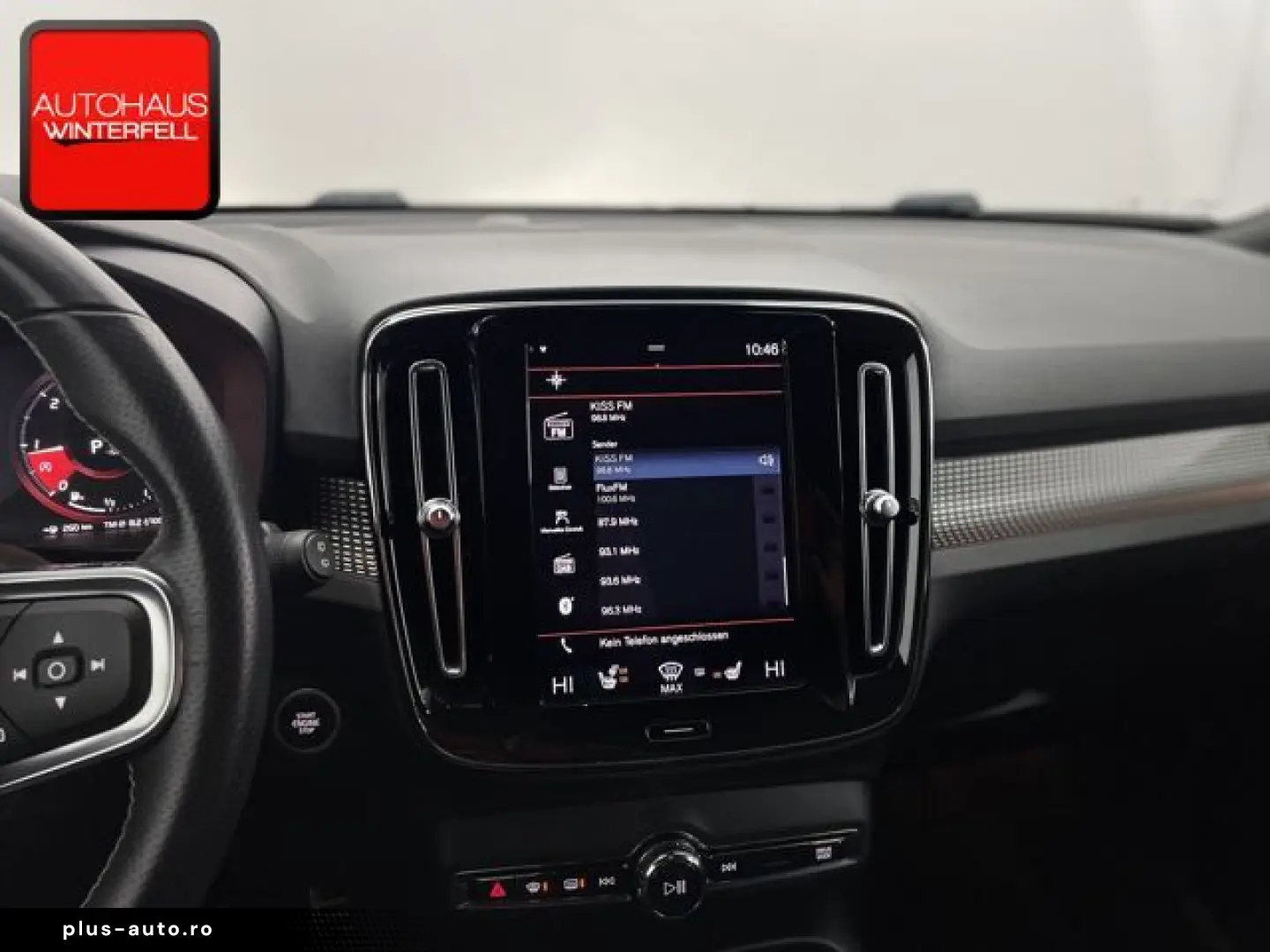 VOLVO XC40 D4 AWD R-DESIGN AHK MEMORY H&K VOLL-LED ACC