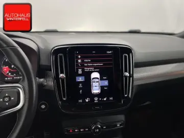 VOLVO XC40 D4 AWD R-DESIGN AHK MEMORY H&K VOLL-LED ACC
