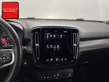 VOLVO XC40 D4 AWD R-DESIGN AHK MEMORY H&K VOLL-LED ACC