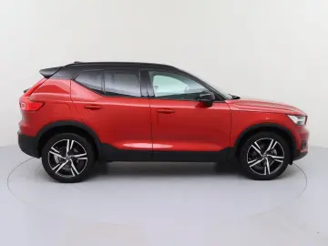 VOLVO XC40 B4 Geartronic R-Design H K NAVI W-LAN LED
