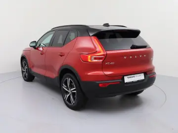 VOLVO XC40 B4 Geartronic R-Design H K NAVI W-LAN LED