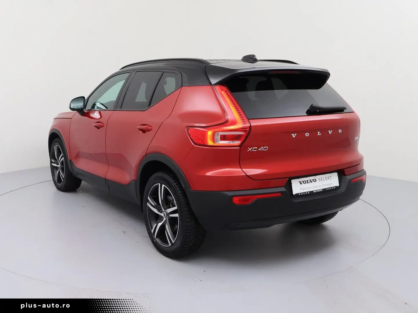 VOLVO XC40 B4 Geartronic R-Design H K NAVI W-LAN LED